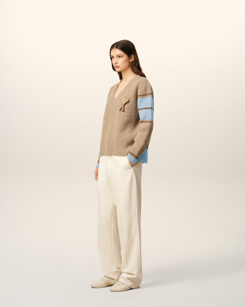 AMI COLLEGE VNECK SWEATER