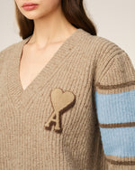 AMI COLLEGE VNECK SWEATER