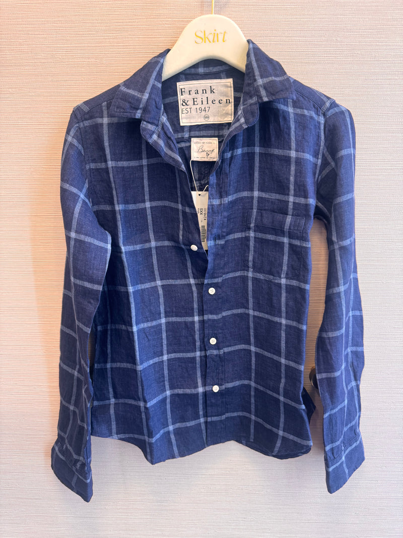FRANK & EILEEN TAILORED BUTTON UP SHIRT