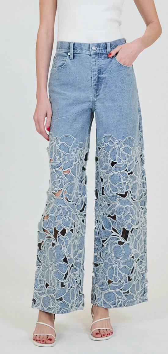 Betty Straight Leg Jean (10118567100721)